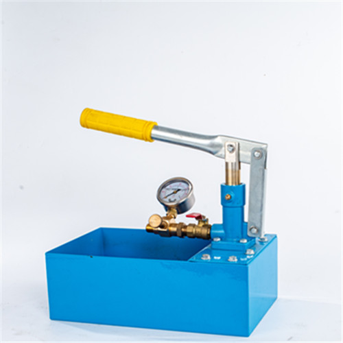 Manual hydrostatic test pump